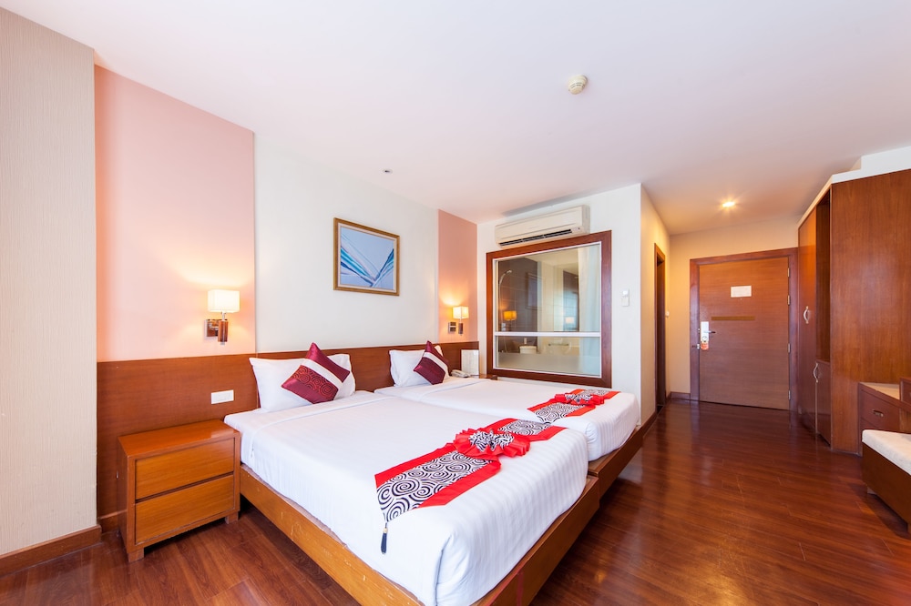 Standard Twin Room, 2 Twin Beds photo 2