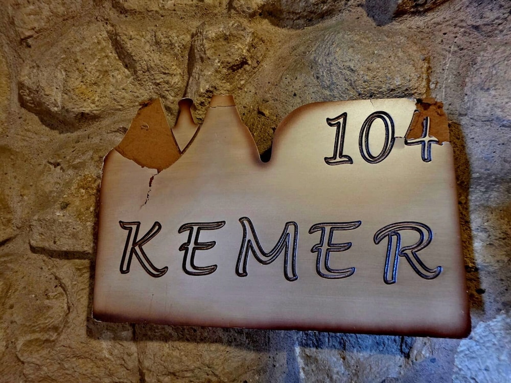 Kemer (Arch ) Room