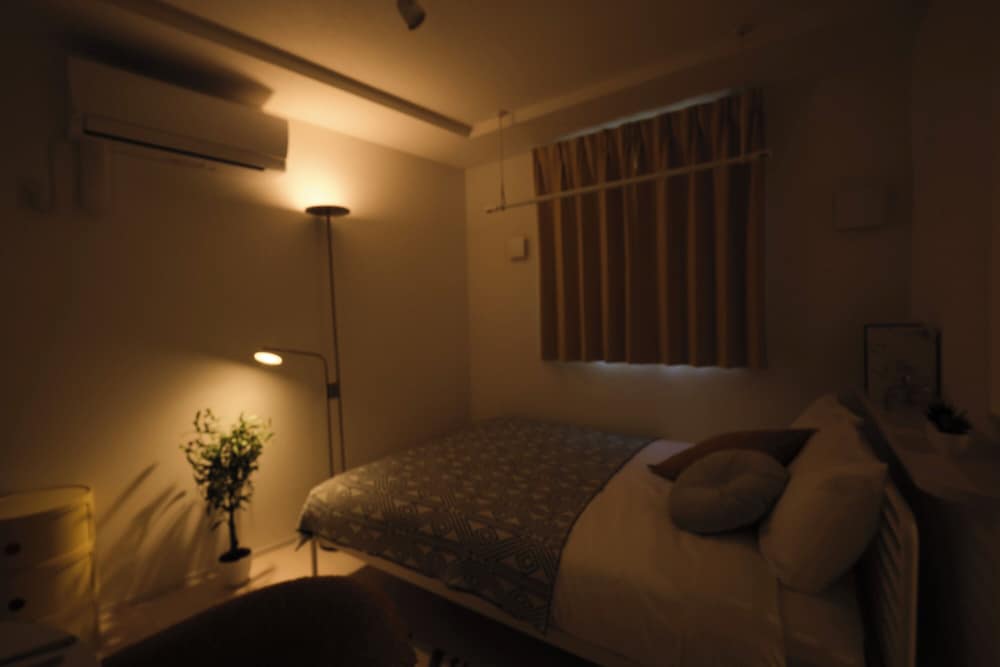 B/Accommodates two-person, Non Smoking photo 2