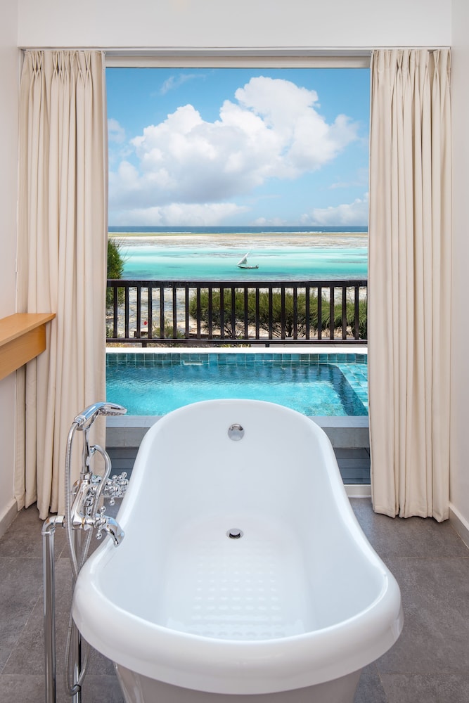 Villa, 1 Bedroom, Ocean View (Balcony) - Photo 4
