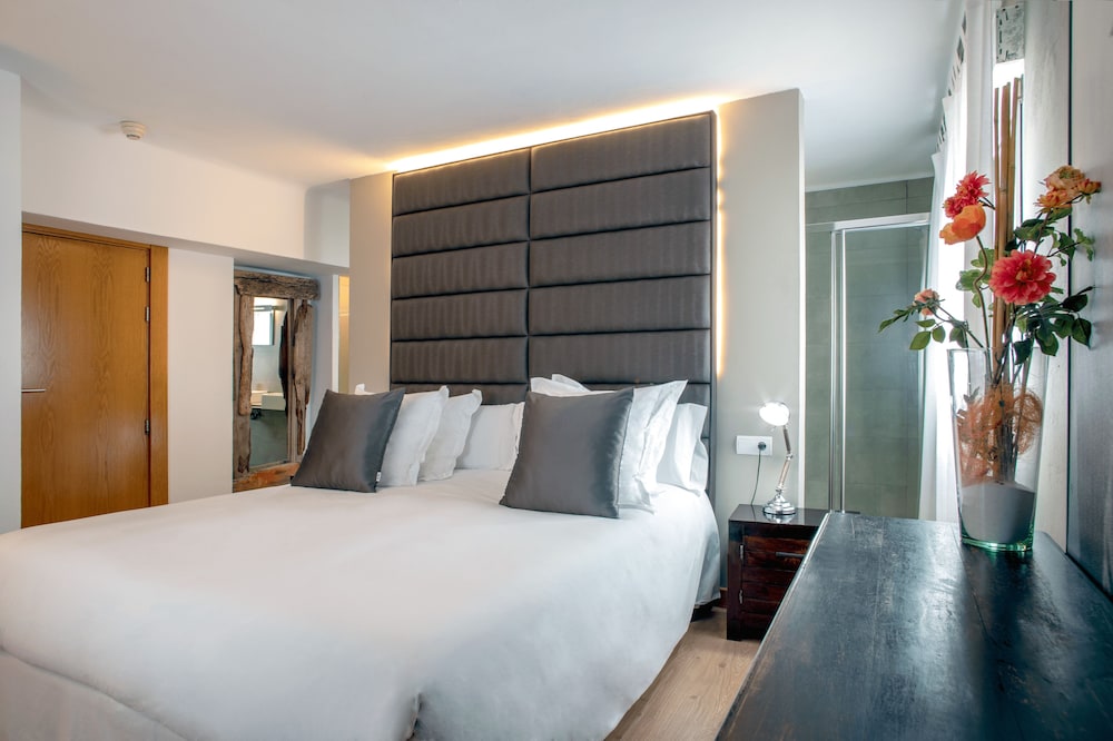 Exclusive Double Room, 1 King Bed, Terrace, City View