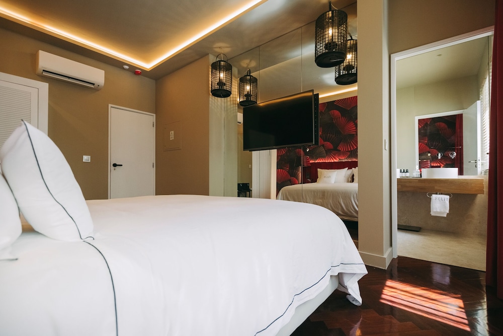 Executive Double or Twin Room thumbnail 5