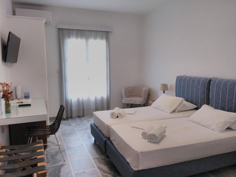 Superior Double or Twin Room, Sea View photo 3