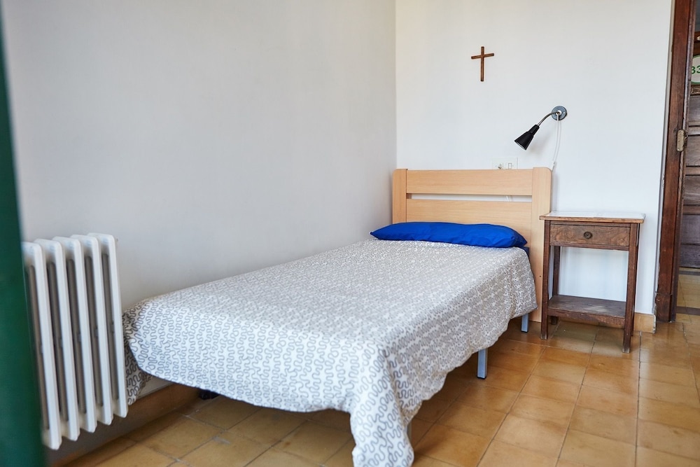Habitación Sencilla Básica, Baño Compartido