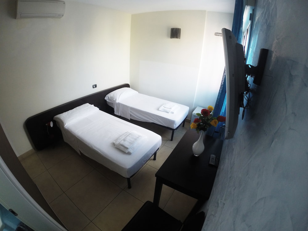 Twin Room photo 2