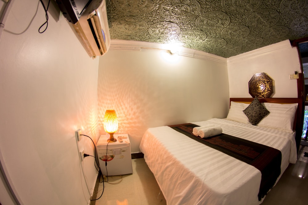 Economy Double Room, 1 Bedroom, Non Smoking, Ground Floor photo 3