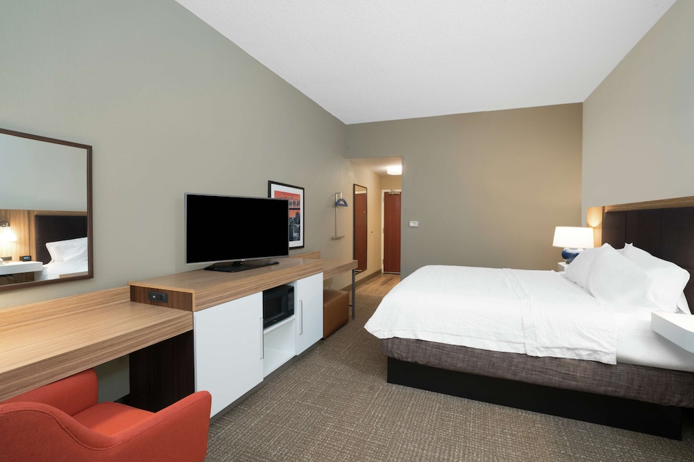 Room, 1 King Bed, Non Smoking - Photo 1