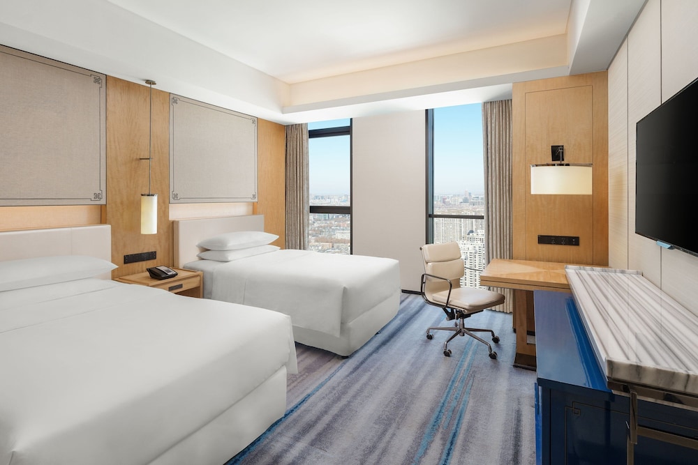 Room, 2 Twin Beds, City View photo 3