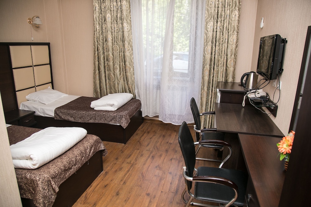 Standard Twin Room photo 3