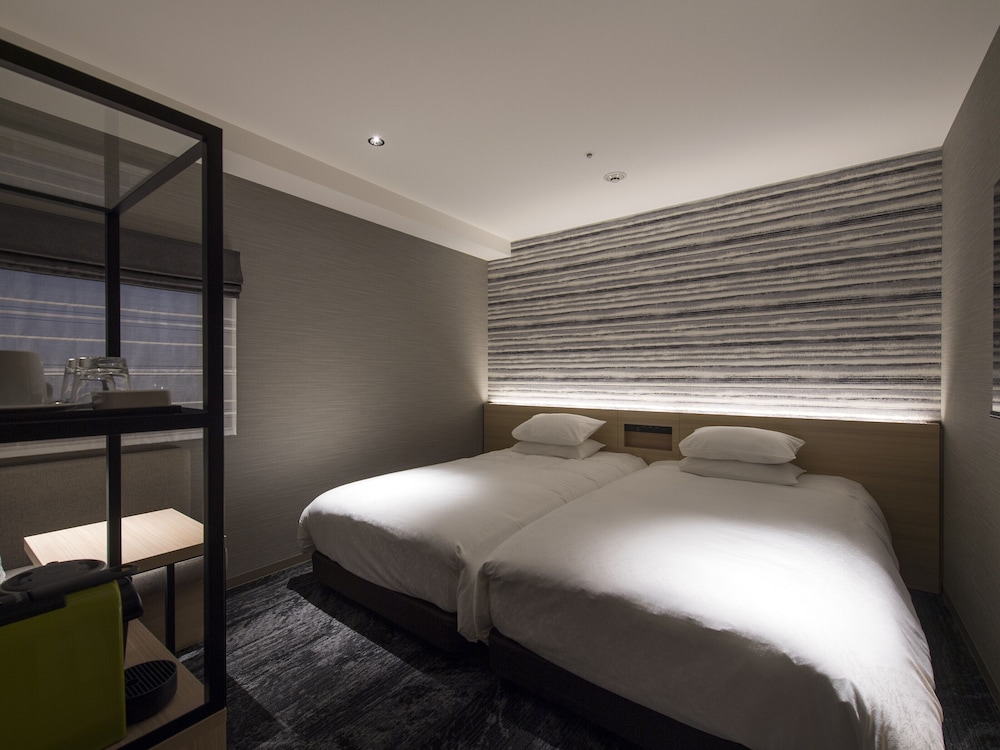 Standard Twin Room - Photo 7