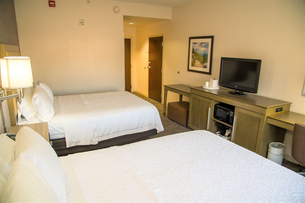 Room, 2 Queen Beds, Accessible, Non Smoking - Photo 2