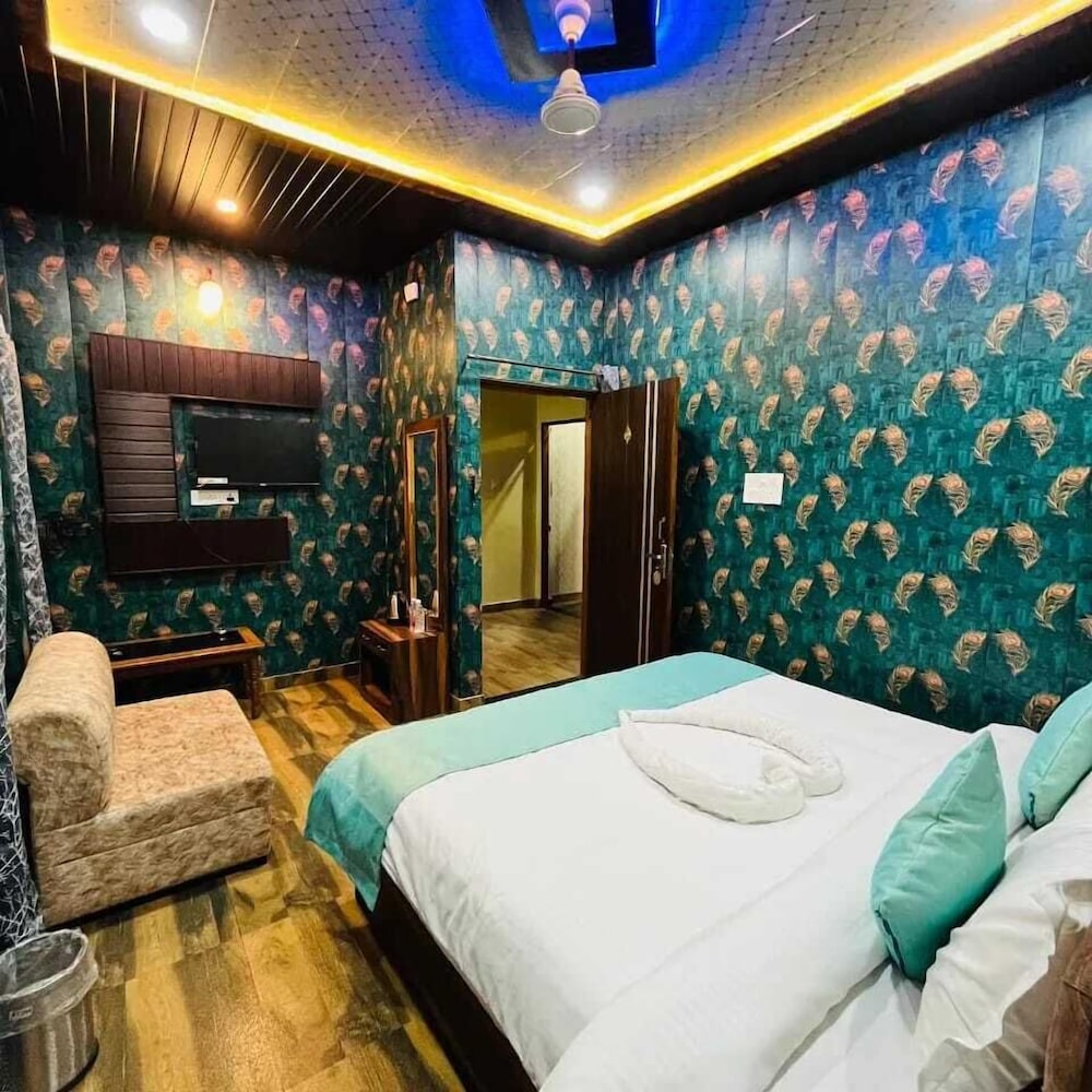 Basic Double Room