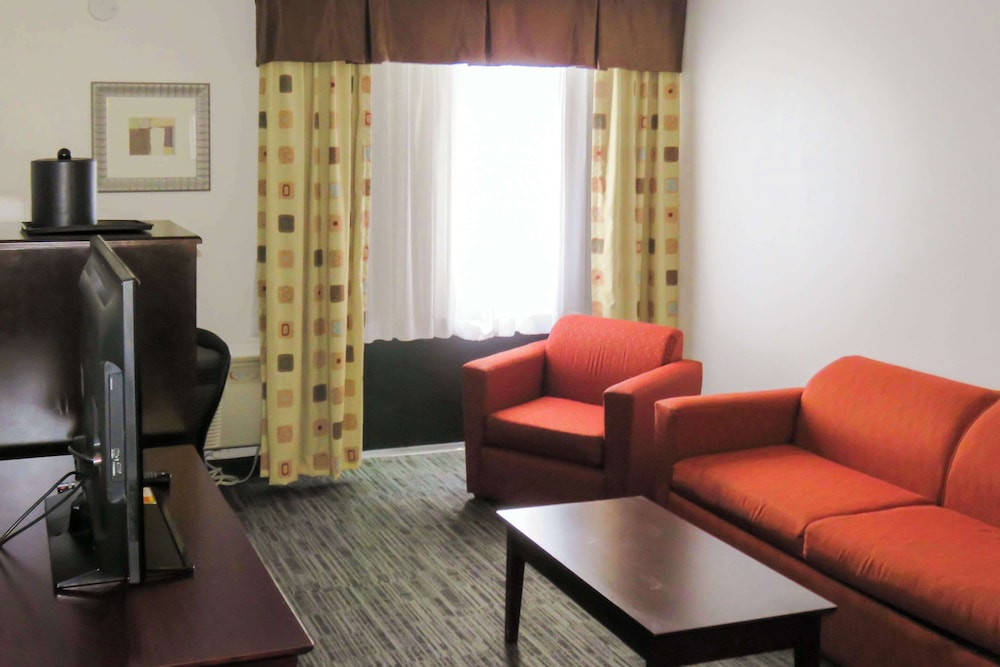Suite, Multiple Beds, Non Smoking - Photo 5