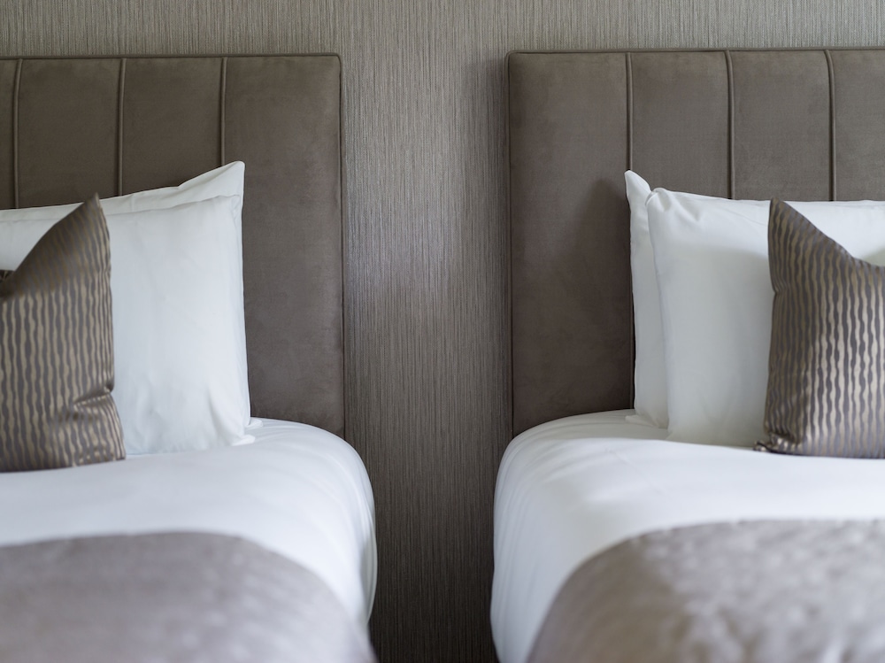 Classic Room, 2 Twin Beds, Non Smoking - Photo 2