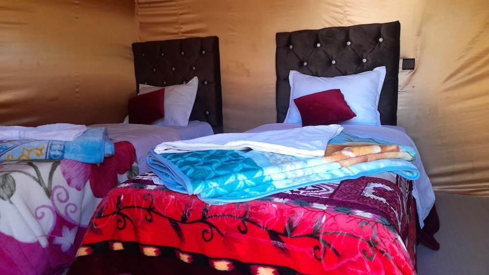 Luxury Tent, 2 Bedrooms, Non Smoking, Garden View photo 2
