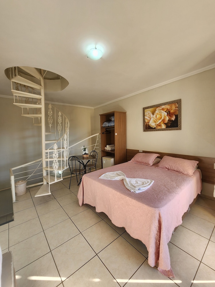 Suite (Com Churrasqueira)