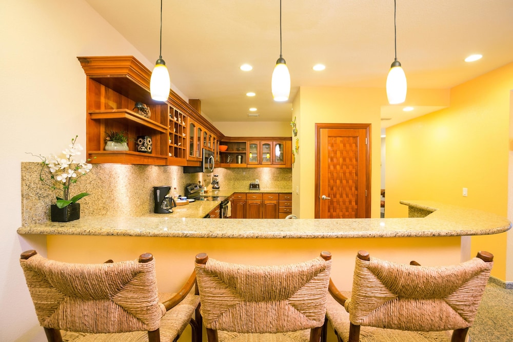 Condo, 2 Bedrooms, Terrace, Garden View photo 1