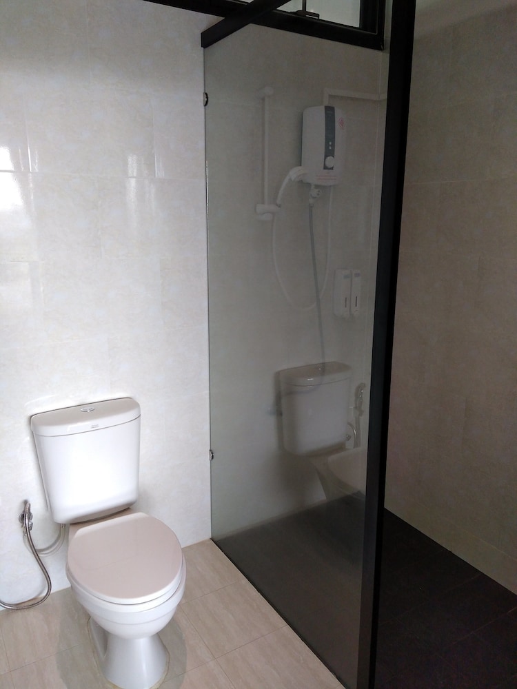 Standard Twin Room photo 3
