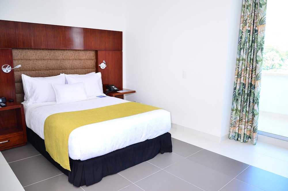 Standard Double Room, 1 King Bed photo 2