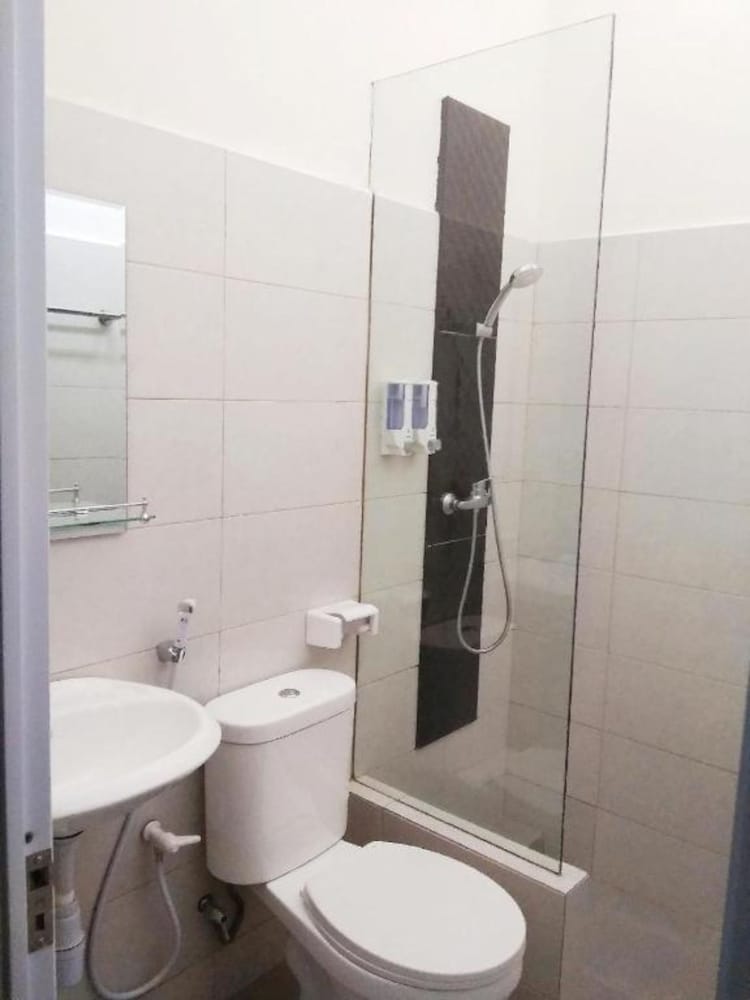 Standard Triple Room - Photo 4