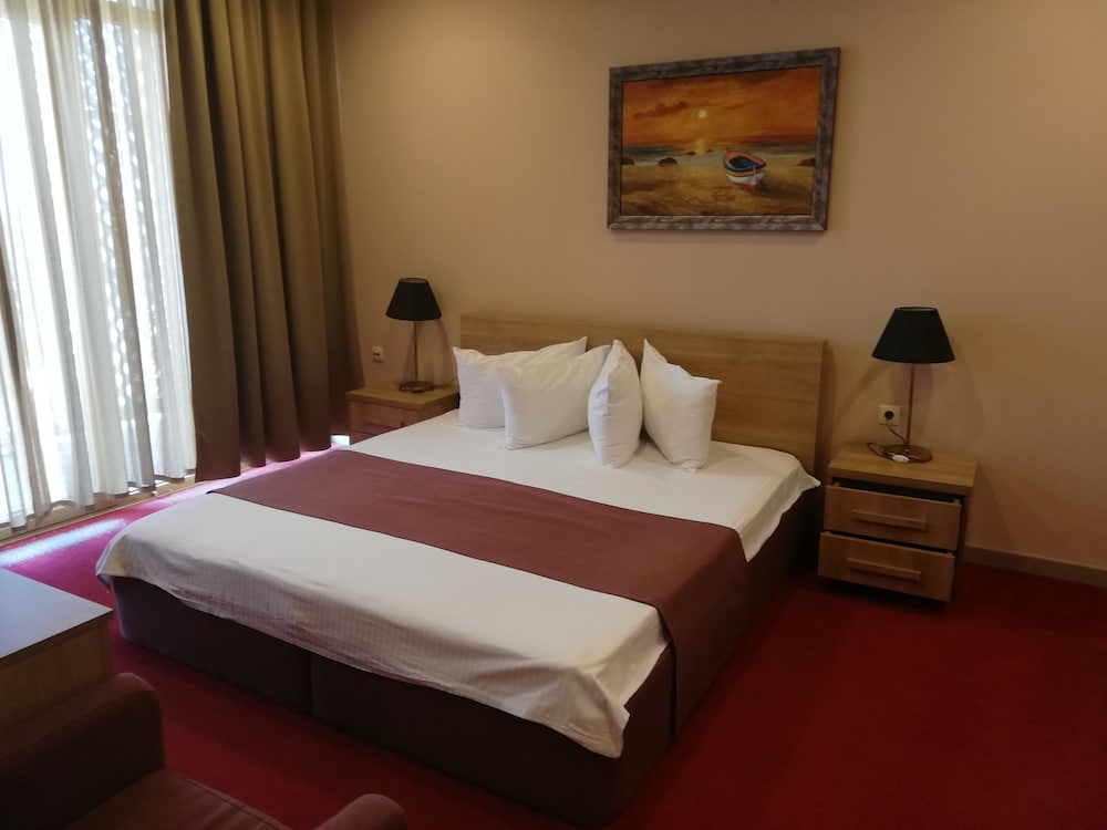 Suite photo 1