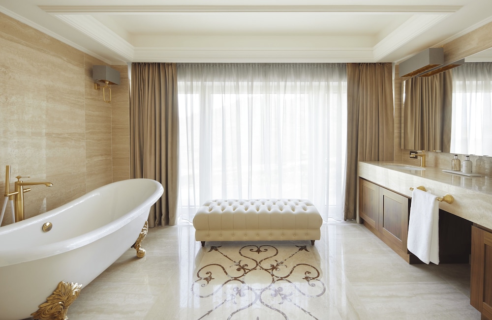 Executive Suite photo 2