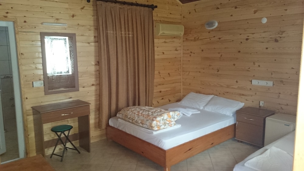 Wooden Double  Room photo 1