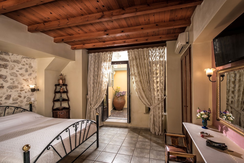 Junior Suite, 1 Bedroom - Photo 4