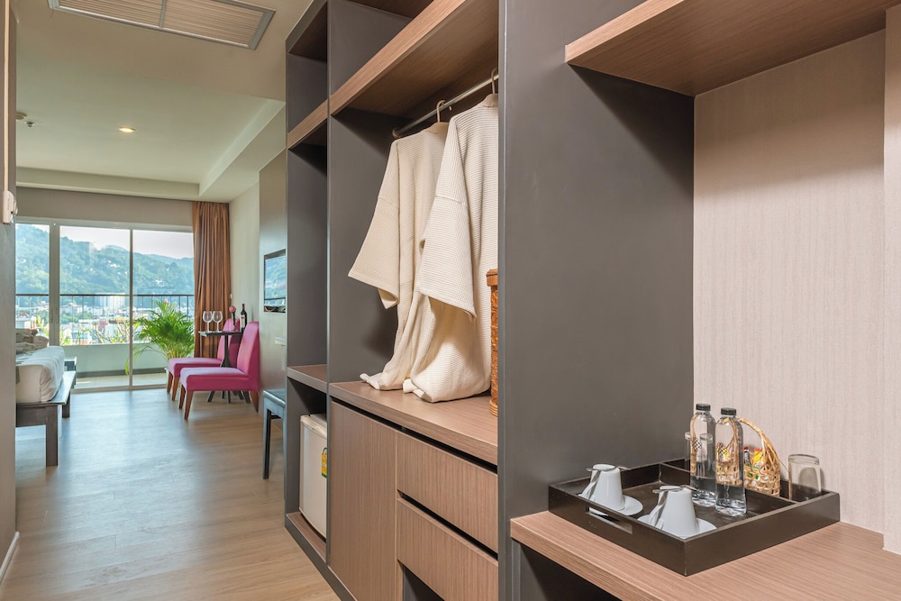 Deluxe Double or Twin Room photo 2