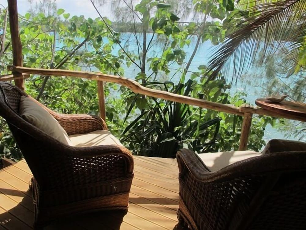 Bungalow, Sea Facing photo 3