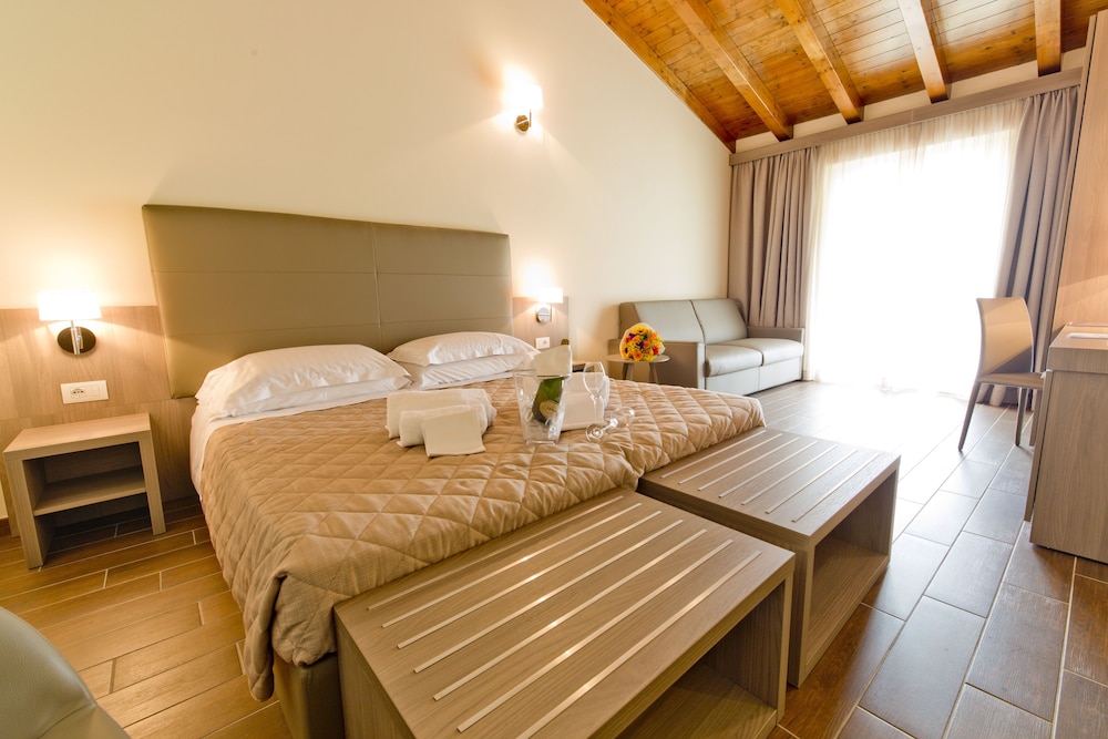 Superior Double Room, Golf View