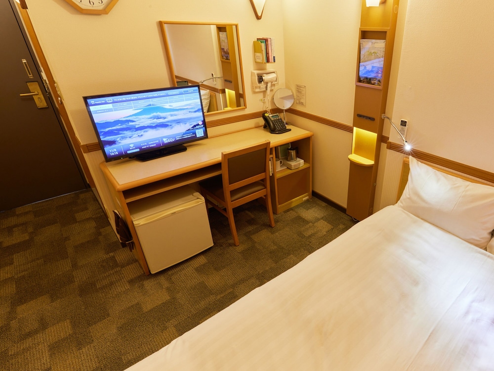 Economy Double Room, Smoking photo 3