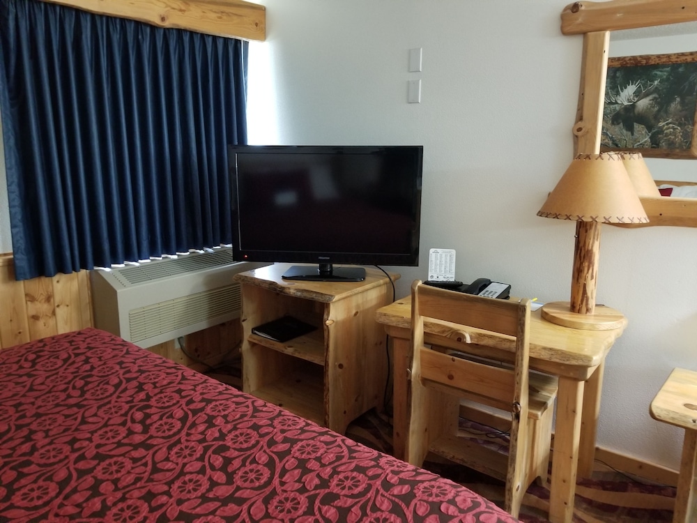 Suite, 1 King Bed, Non Smoking photo 3