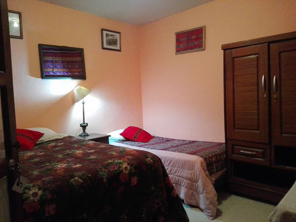 Classic Quadruple Room, 2 Double Beds, Non Smoking, Shared Bathroom photo 2