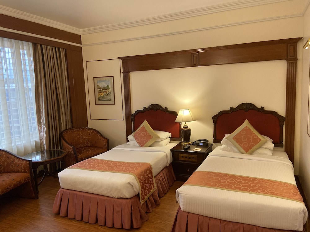 Club Twin Room - Photo 3