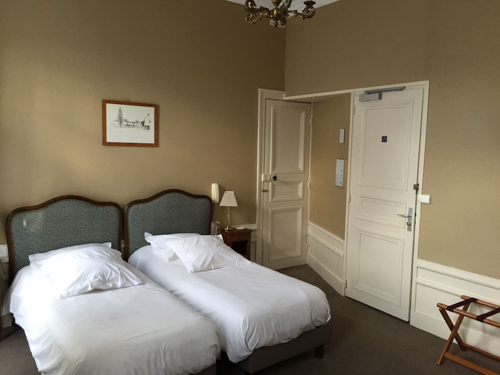 Superior Double or Twin Room photo 2