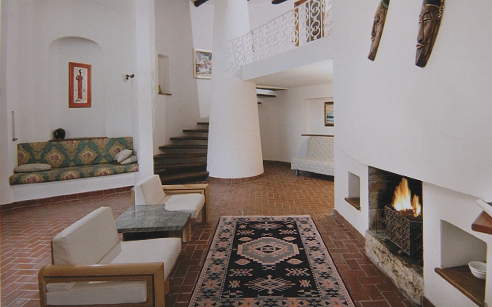 House, 2 Bedrooms