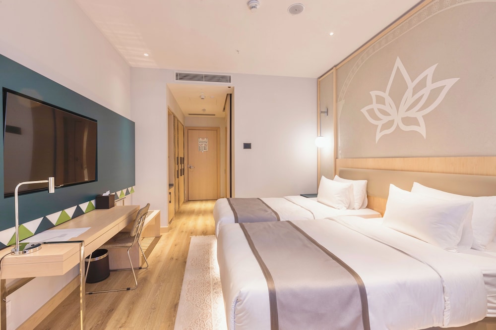 Standard Room with canal view - Photo 8