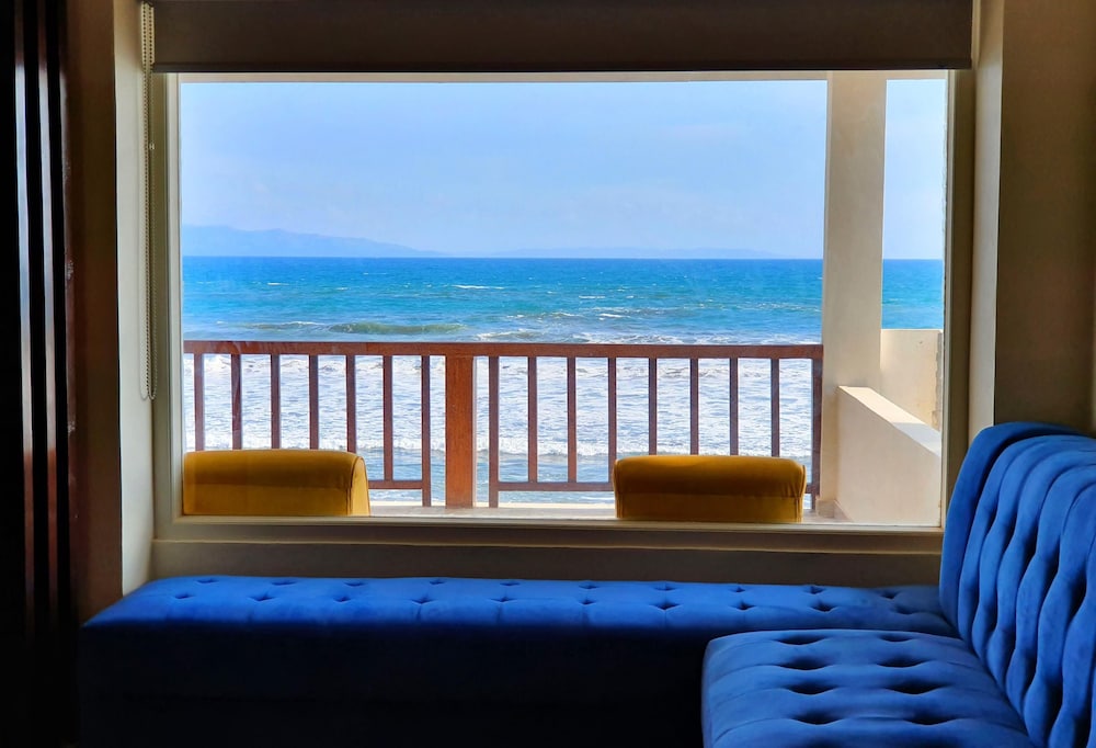 Panoramic Studio Suite, Ocean View photo 3