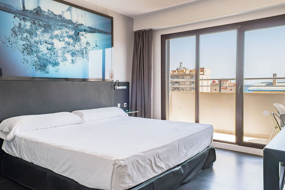 Premium Double Room - Photo 1