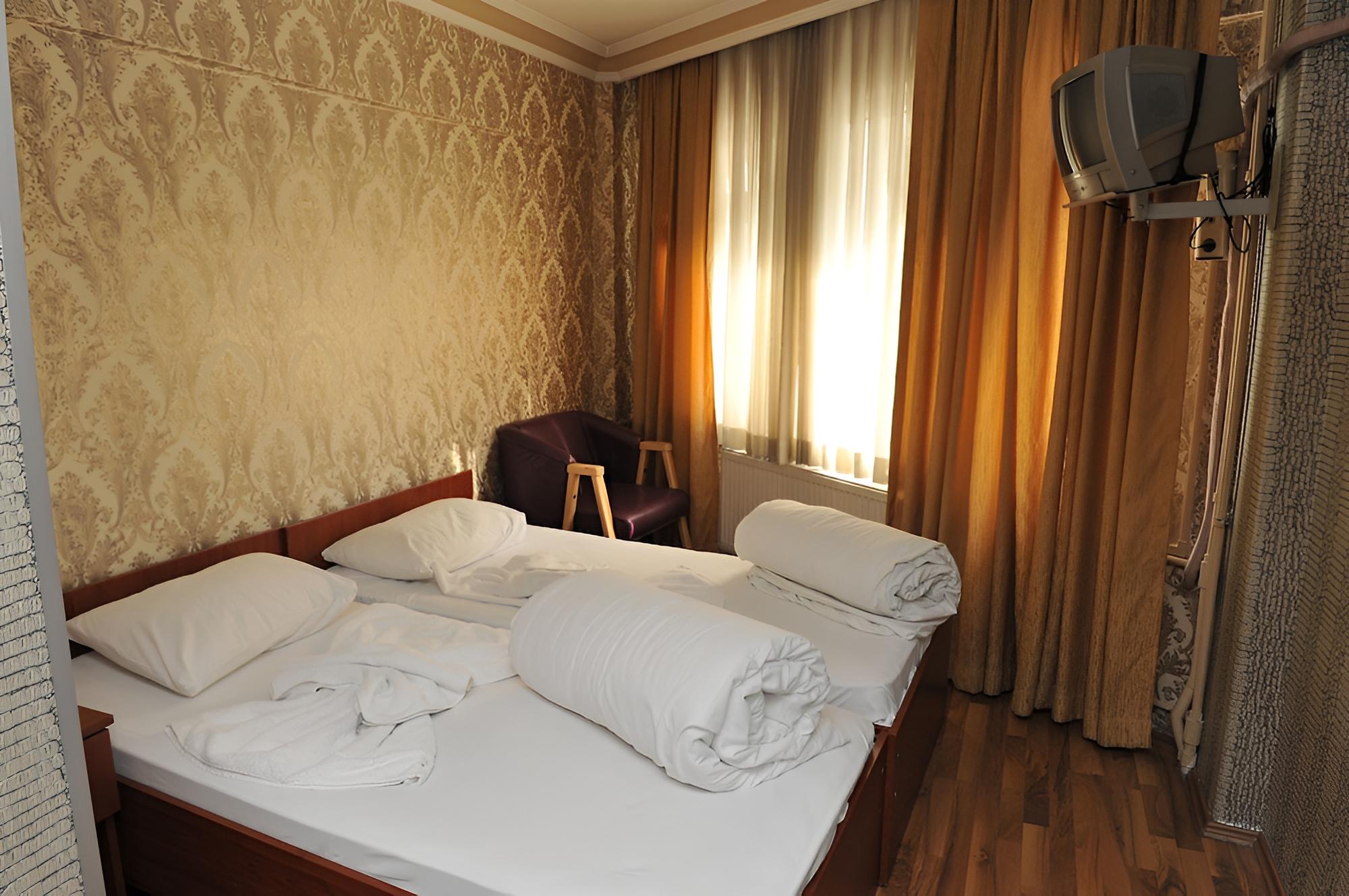 Standard Triple Room photo 3