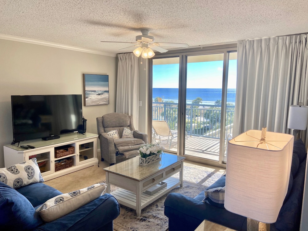 Condo, 3 Bedrooms