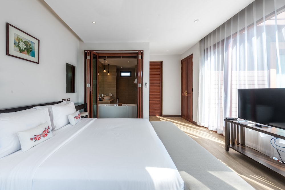 Grand Pool Villa photo 3
