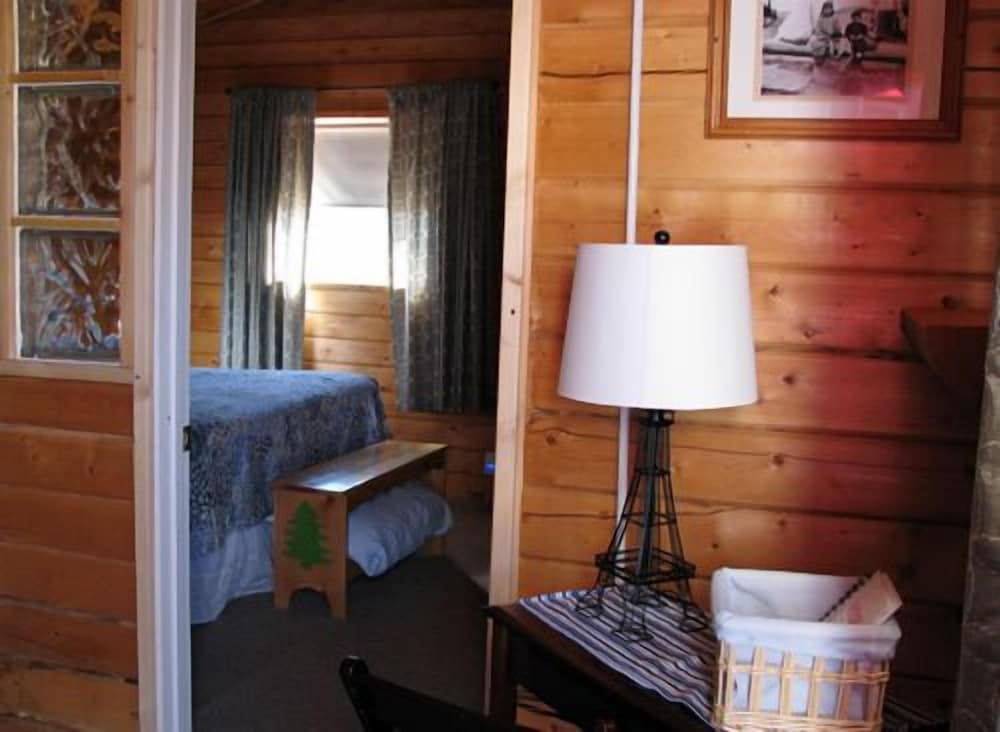 Suite, 1 Queen Bed