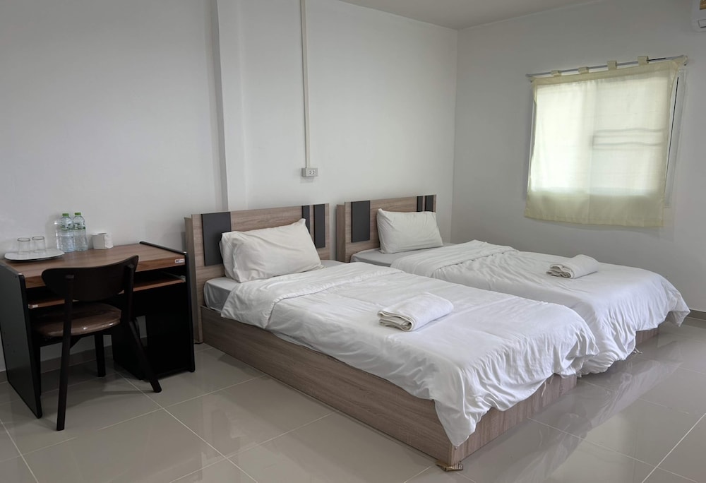 Standard Twin Room photo 1