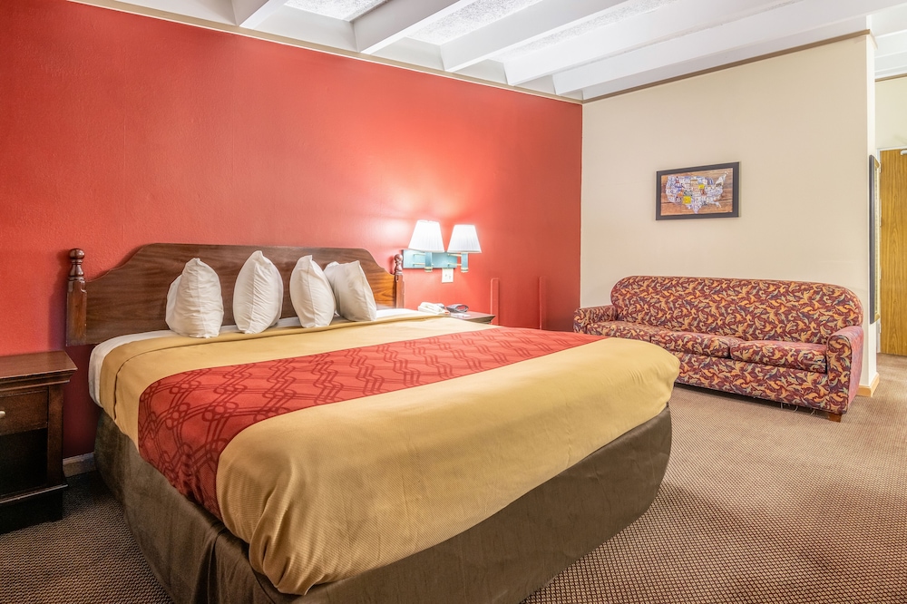 Suite, 1 King Bed With Sofa Bed, Non Smoking - Photo 6