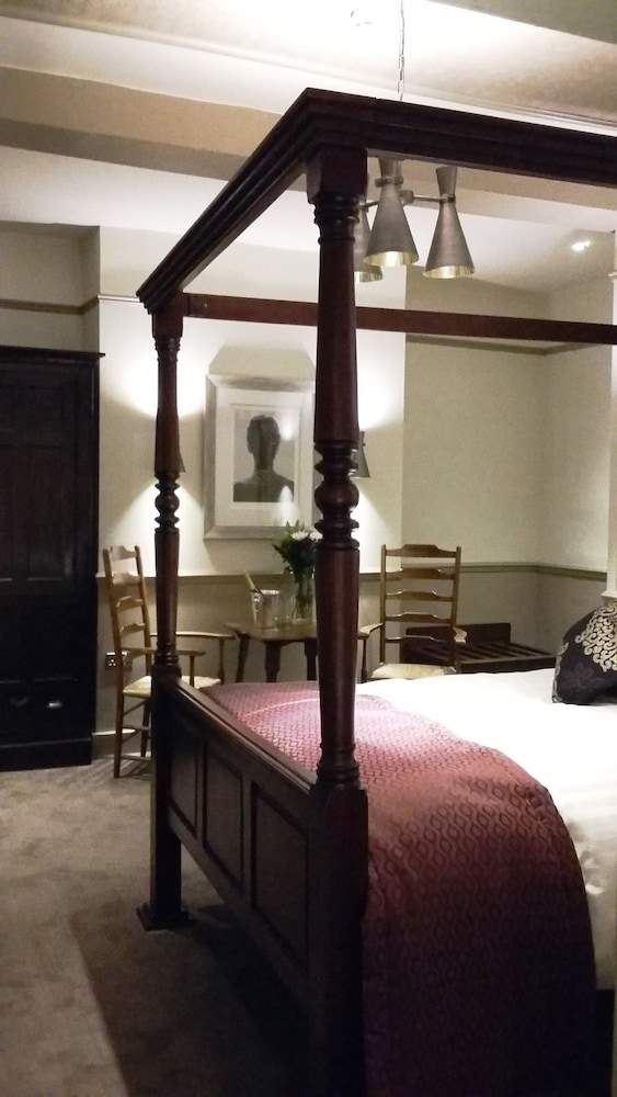 Double Room (The King John - Four Poster Bed) photo 1