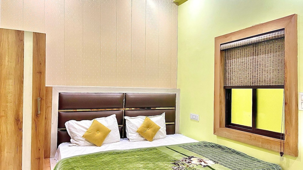 Deluxe Double Room, City View