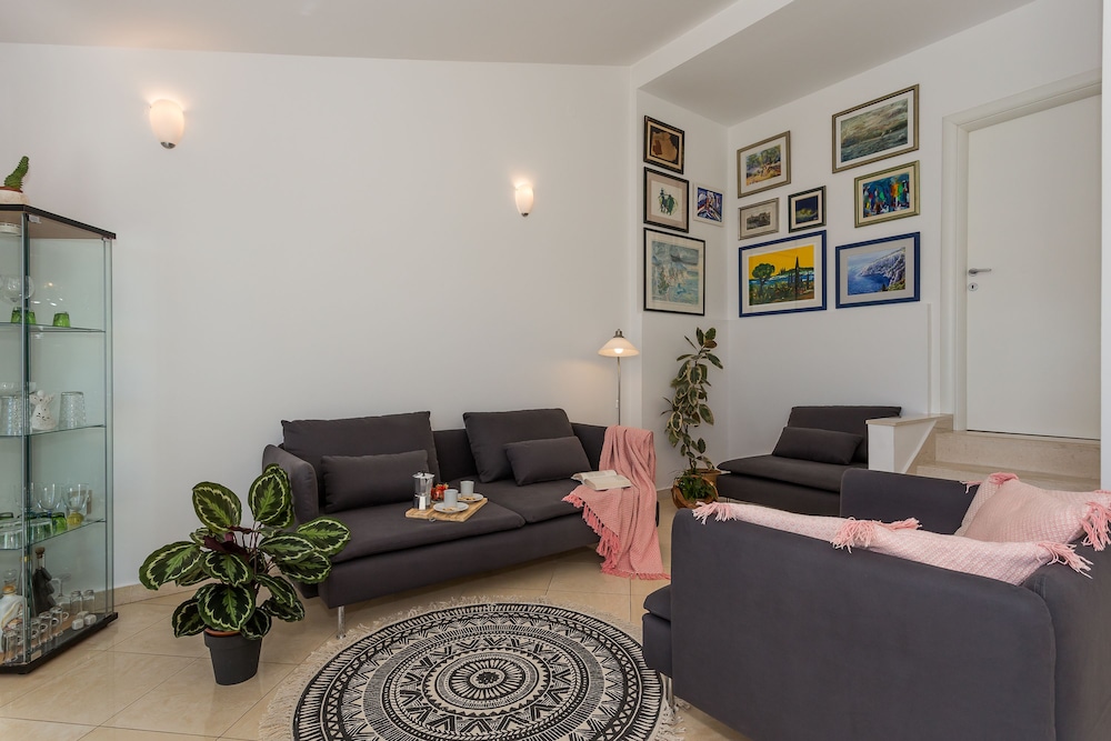 Panoramic Apartment, 2 Queen Beds, Non Smoking photo 1