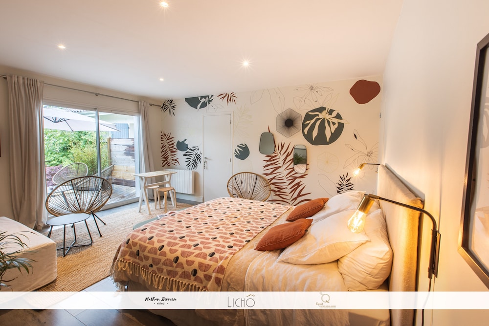 Deluxe Double Room (R) - Photo 14